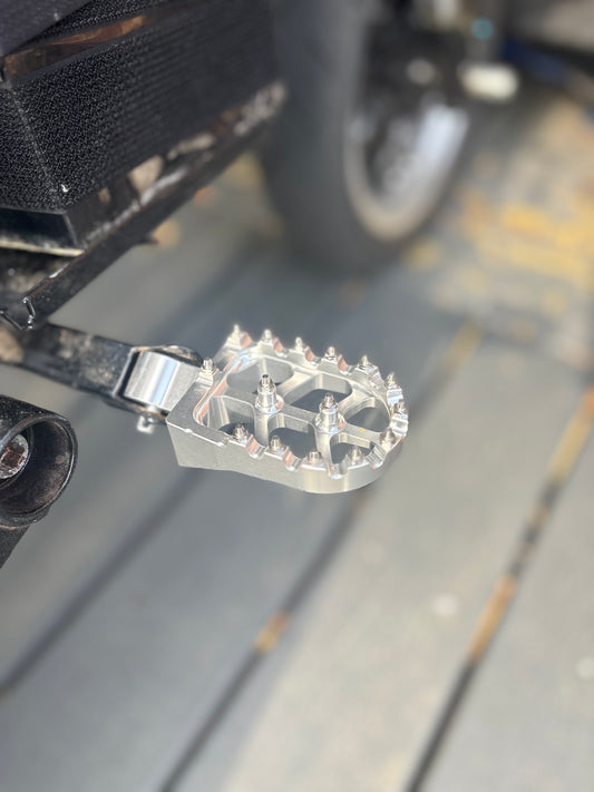 Wide Style Pegs For Razor